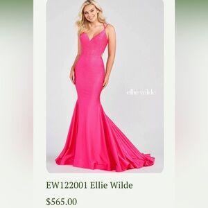 Bright pink Arden prom dress size small